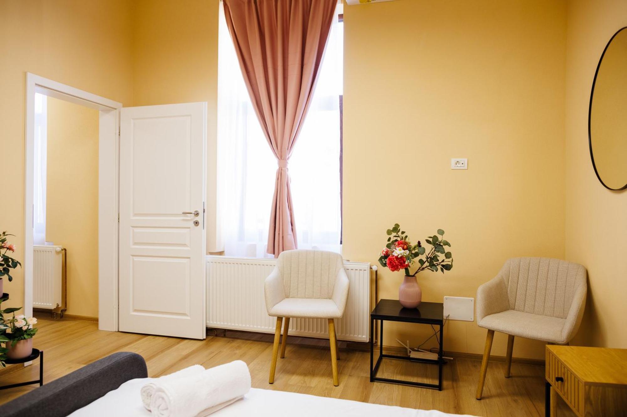 Studio In Old Town'S 1752 Hotel Timişoara Exterior foto